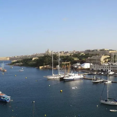 Classic Studio Inland 115 4pax Sliema